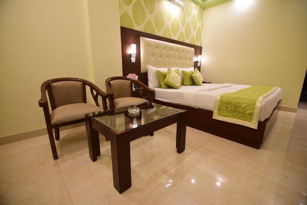 Hotel Varanasi Inn Luaran gambar