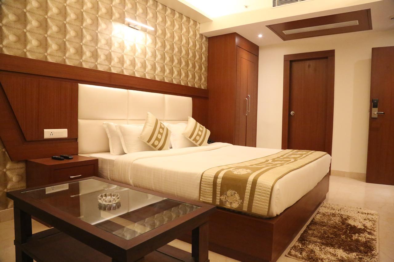 Hotel Varanasi Inn Luaran gambar