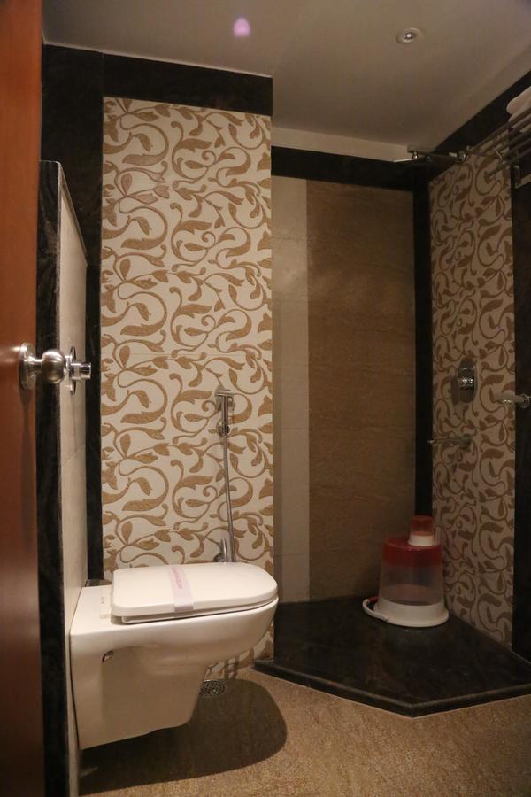 Hotel Varanasi Inn Luaran gambar