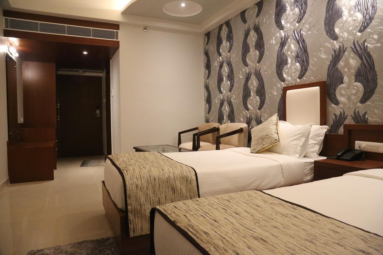 Hotel Varanasi Inn Luaran gambar