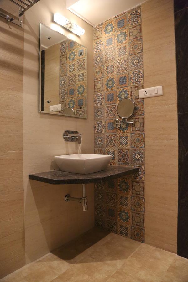 Hotel Varanasi Inn Luaran gambar