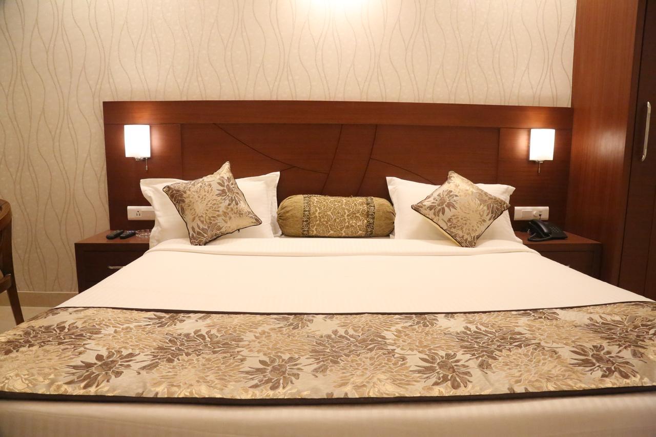 Hotel Varanasi Inn Luaran gambar
