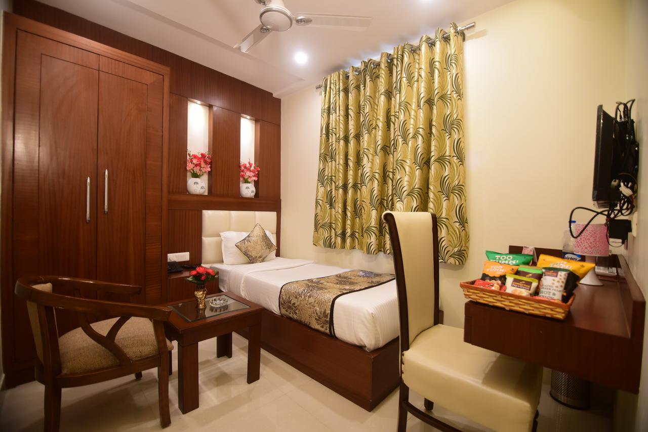 Hotel Varanasi Inn Luaran gambar