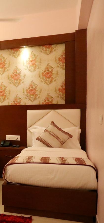 Hotel Varanasi Inn Luaran gambar